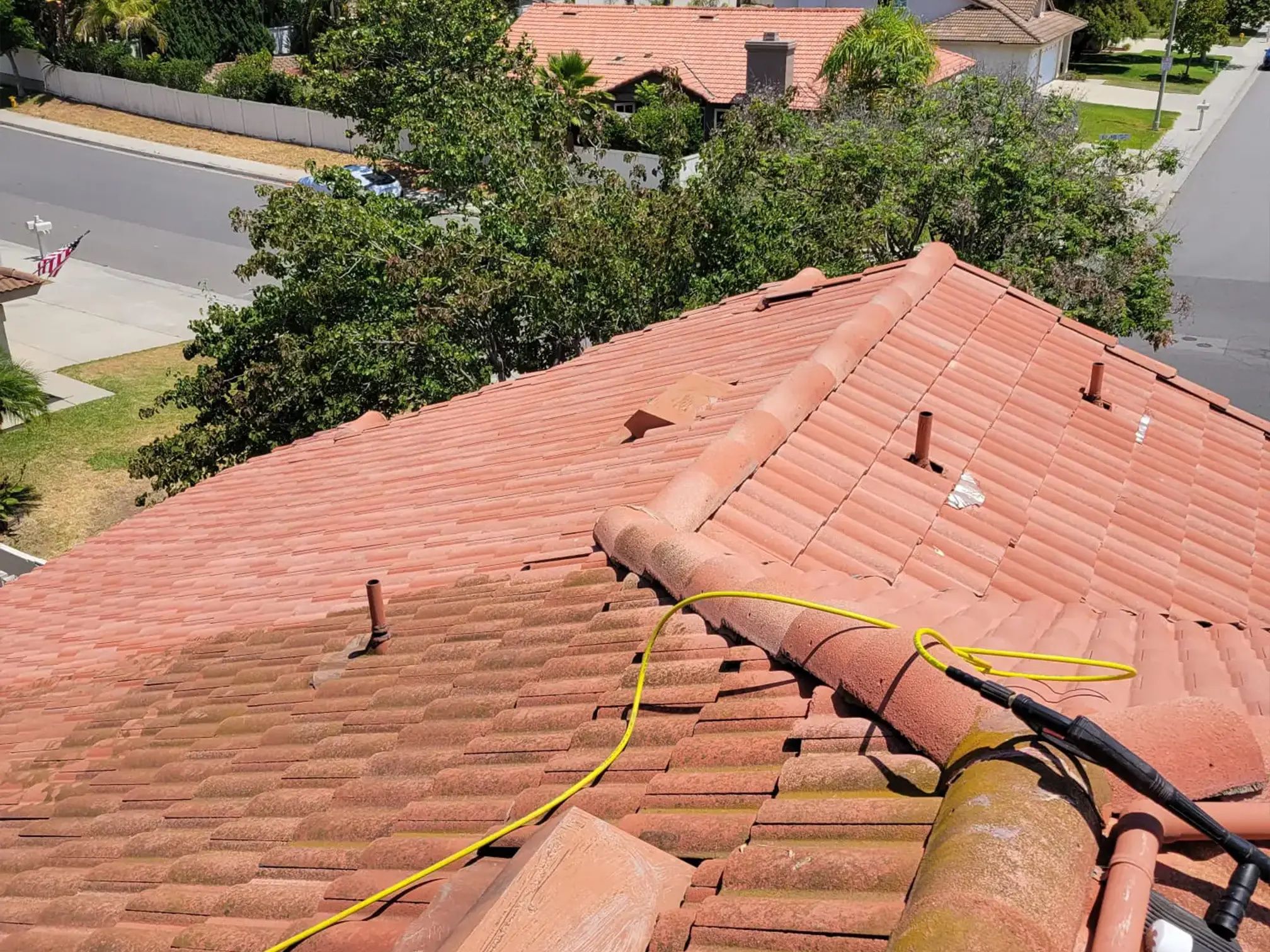 Tile roof painting and restoration